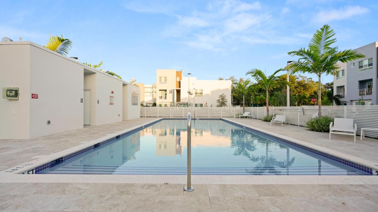 Апартаменты Lofts Of Aventura Майами Экстерьер фото